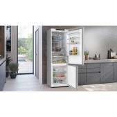 Foto van Koel-vries combinatie Siemens KG49NVIAG iQ300 -deukje in linker zijwand-