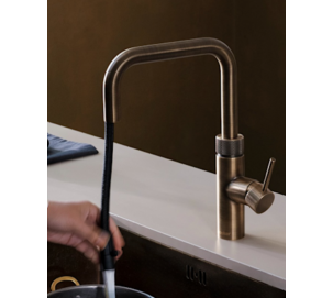Foto van Flex Square kraan Quooker Messing Patina COMBI+